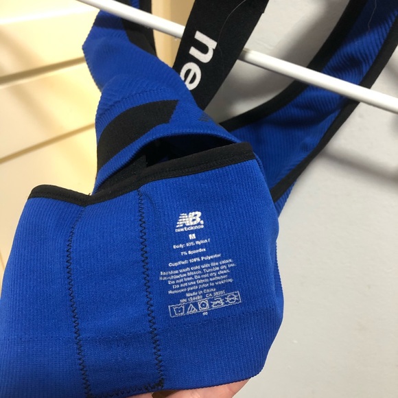 New Balance Sports Bra - Picture 3 of 4